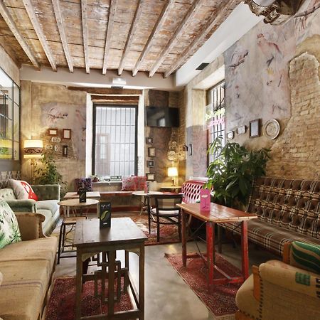 Lemon Rock Hostel Granada Bagian luar foto