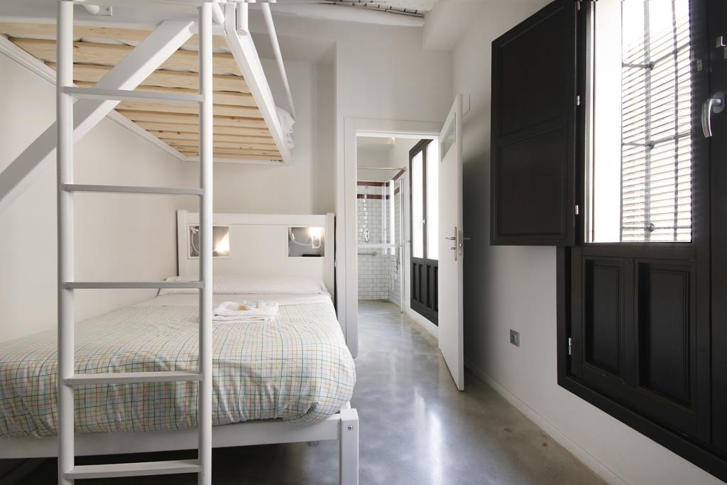 Lemon Rock Hostel Granada Bagian luar foto