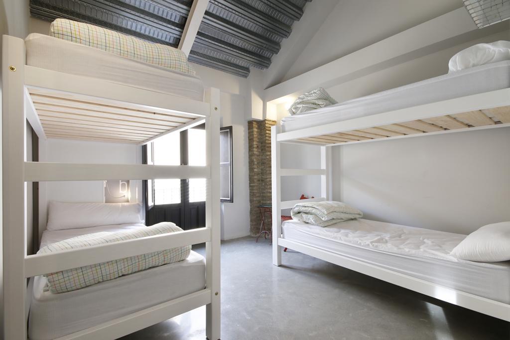Lemon Rock Hostel Granada Bagian luar foto