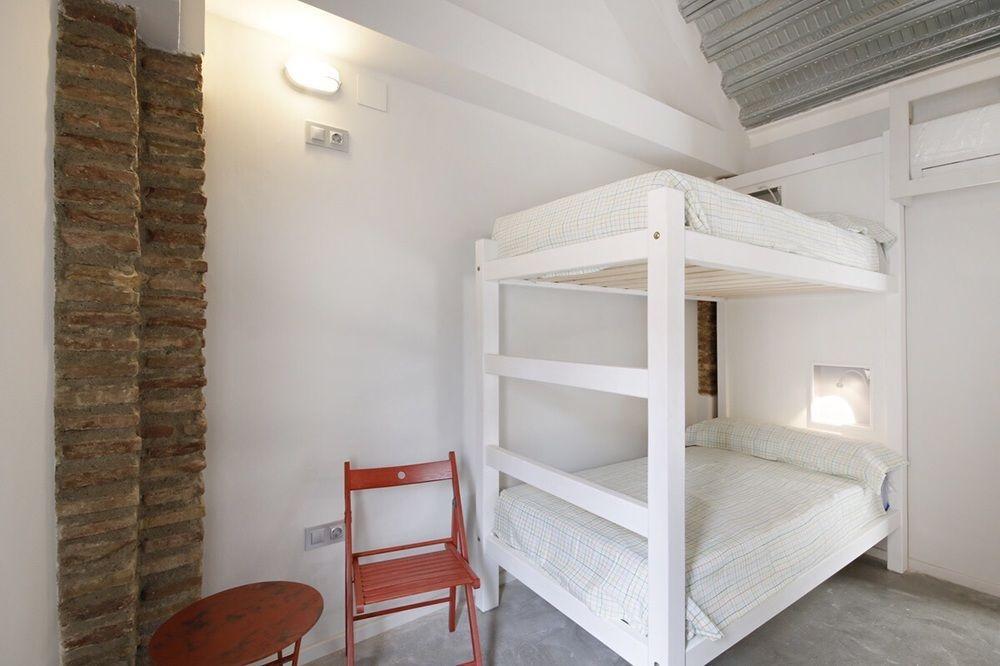 Lemon Rock Hostel Granada Bagian luar foto