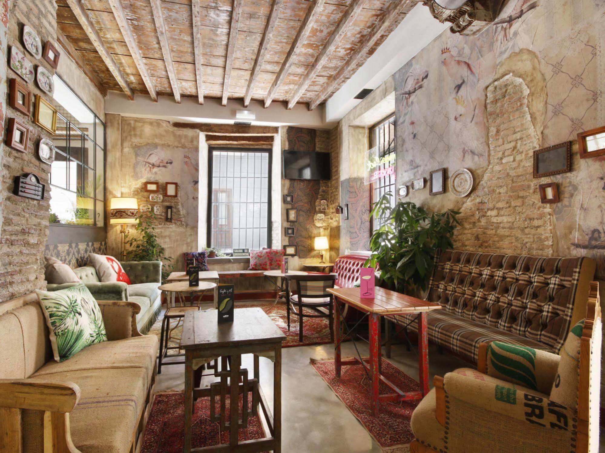 Lemon Rock Hostel Granada Bagian luar foto